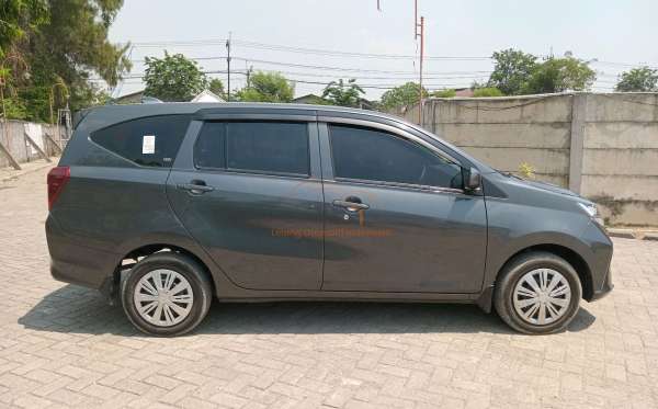 DAIHATSU SIGRA 1.2 X