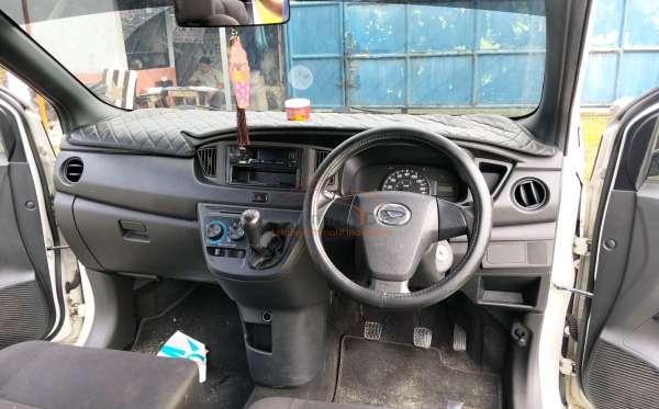 DAIHATSU SIGRA