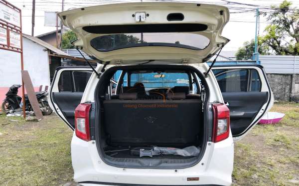 DAIHATSU SIGRA
