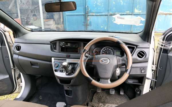 DAIHATSU SIGRA