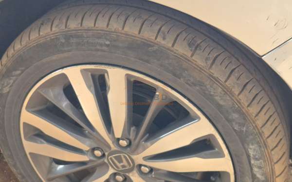 HONDA JAZZ GK5 1.5 RS