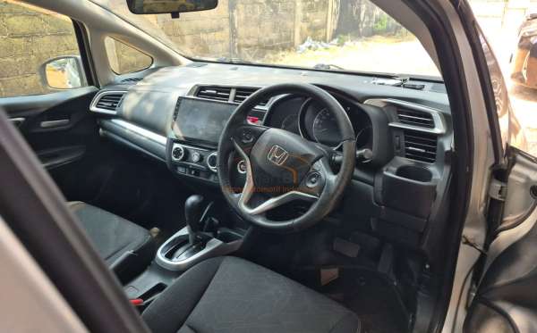 HONDA JAZZ GK5 1.5 RS