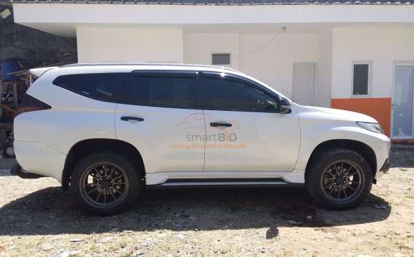 MITSUBISHI PAJERO SPORT DAKAR