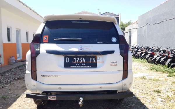 MITSUBISHI PAJERO SPORT DAKAR
