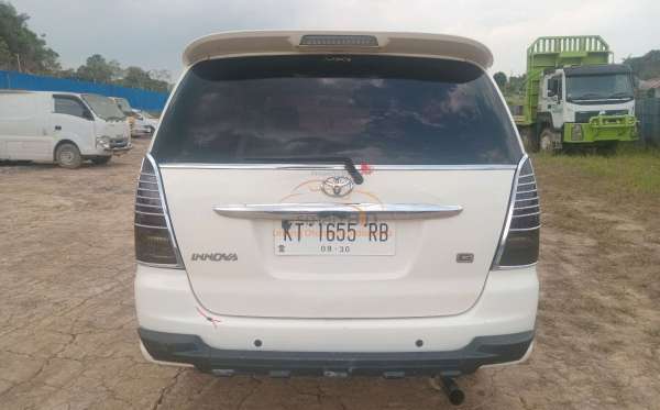 TOYOTA INNOVA