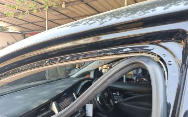 TOYOTA INNOVA V