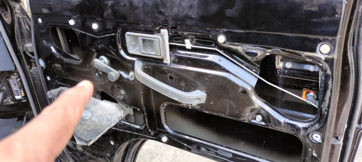 MITSUBISHI  L 300 L300 PU FB-R (4X2)