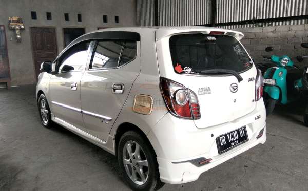 DAIHATSU  AYLA