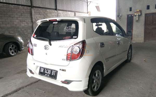 DAIHATSU  AYLA