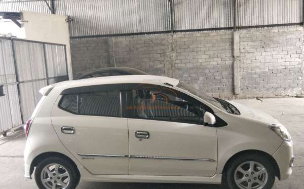 DAIHATSU  AYLA