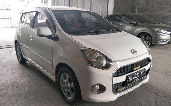 DAIHATSU  AYLA