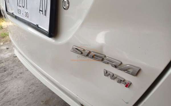 DAIHATSU SIGRA