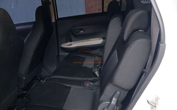 DAIHATSU SIGRA
