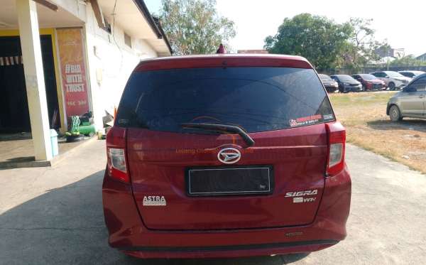 DAIHATSU SIGRA M