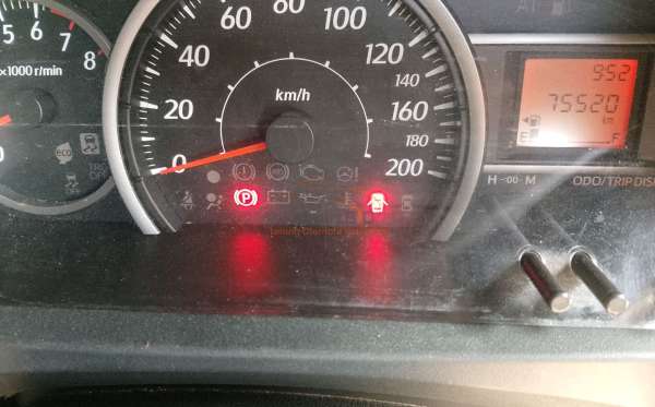 DAIHATSU SIGRA M