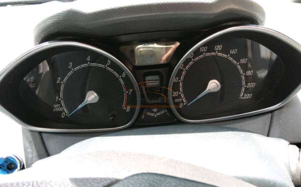 FORD FIESTA 1.5L