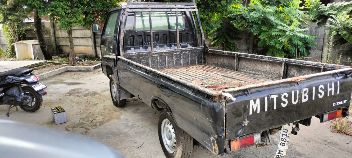 MITSUBISHI  L 300 L300 PU FB-R (4X2)
