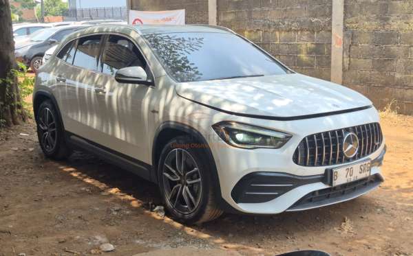 MERCEDES BENZ  GLA  35