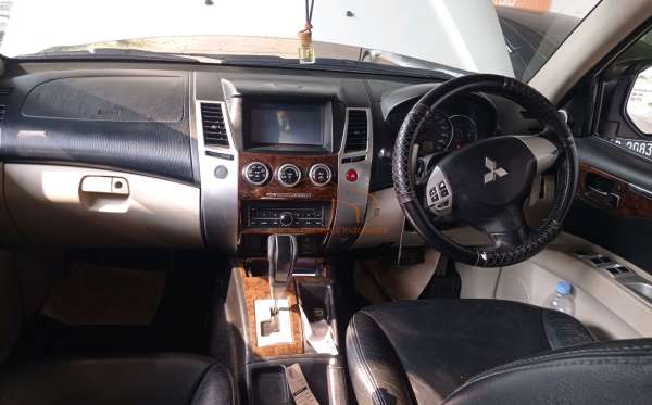 MITSUBISHI  PAJERO  SPORT