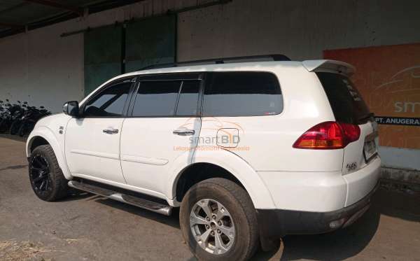 MITSUBISHI  PAJERO  SPORT