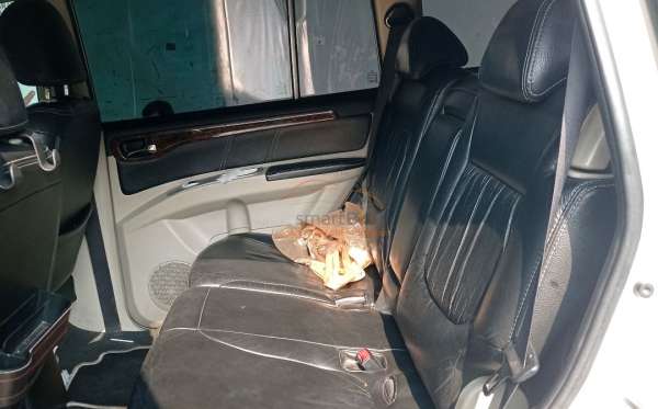 MITSUBISHI  PAJERO  SPORT