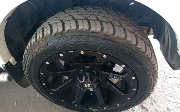 MITSUBISHI  PAJERO  SPORT
