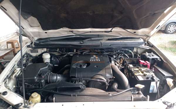MITSUBISHI  PAJERO  SPORT
