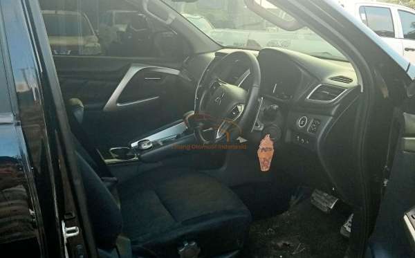 MITSUBISHI  PAJERO  SPORT DAKAR ULTIMATE