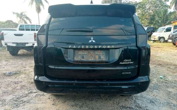MITSUBISHI  PAJERO  SPORT DAKAR ULTIMATE