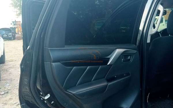 MITSUBISHI  PAJERO  SPORT DAKAR ULTIMATE