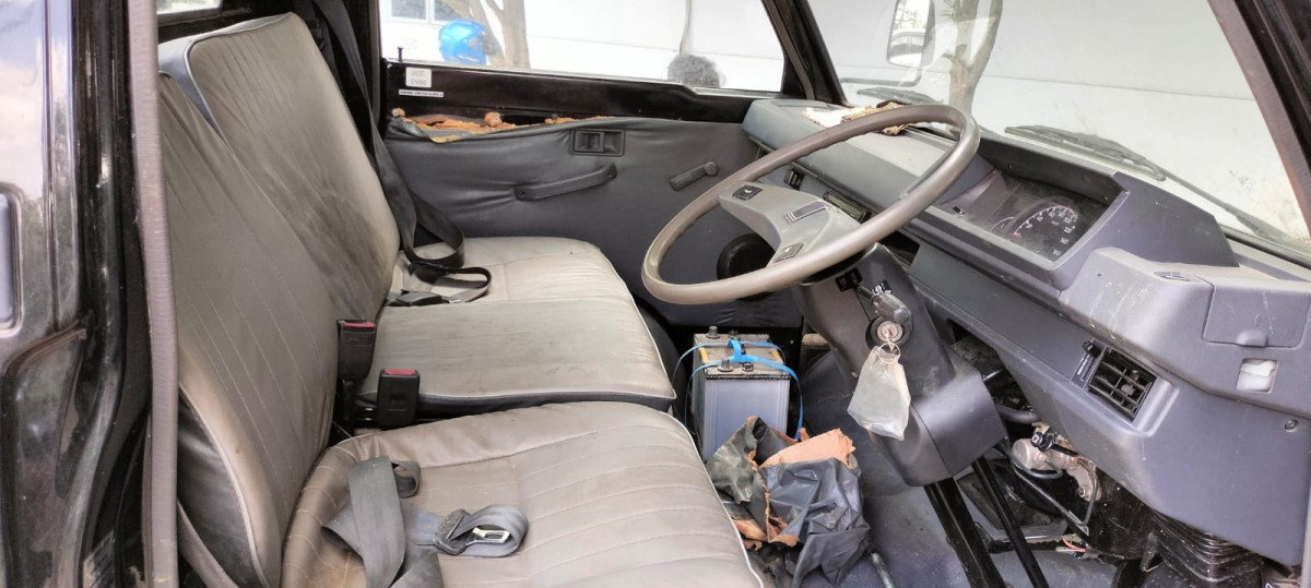 MITSUBISHI  L 300 L300 PU FB-R (4X2)