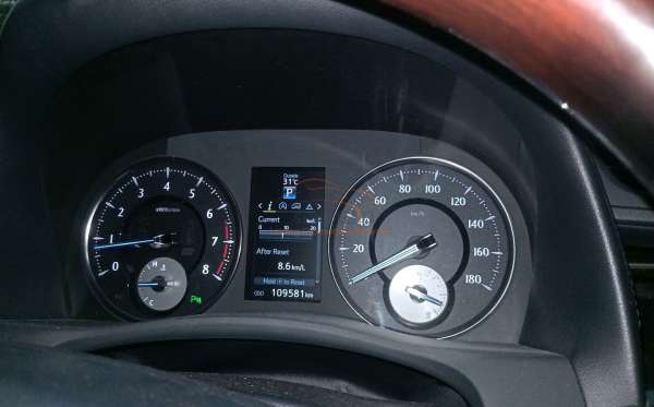 TOYOTA ALPHARD 2.5