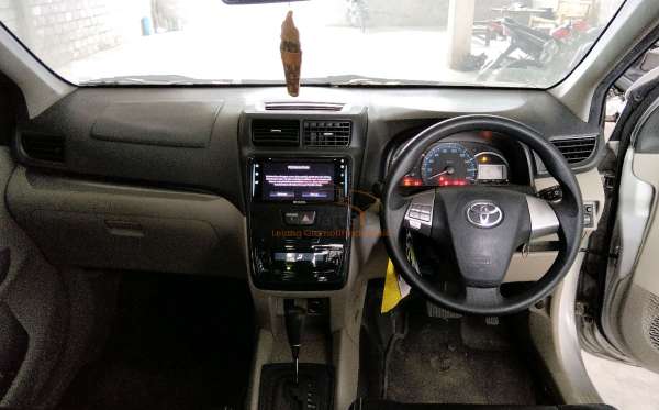 TOYOTA AVANZA 1.3 G