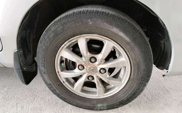 TOYOTA AVANZA 1.3 G