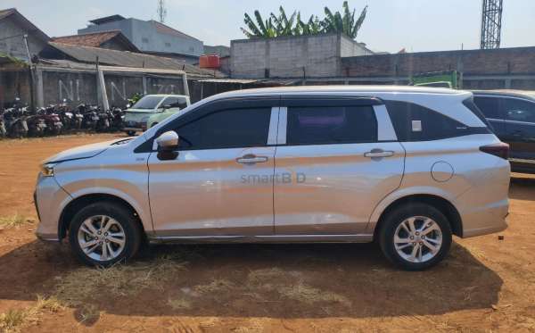 TOYOTA  AVANZA  1.3 E