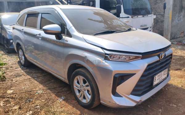 TOYOTA  AVANZA  1.3 E