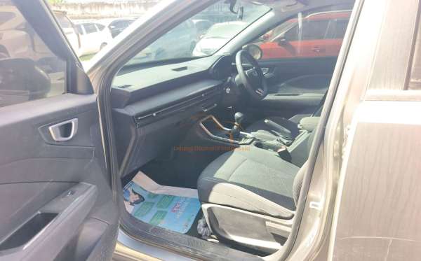 WULING  ALVEZ  1.5