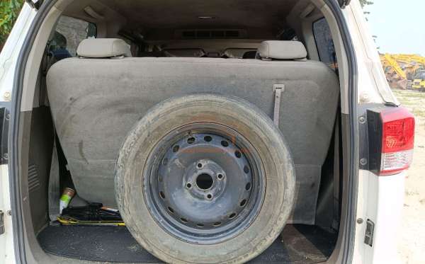 WULING CONFERO 1.5 DB MY (4X2)