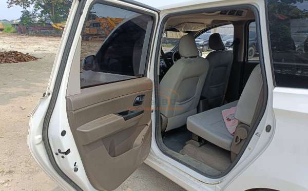WULING CONFERO 1.5 DB MY (4X2)