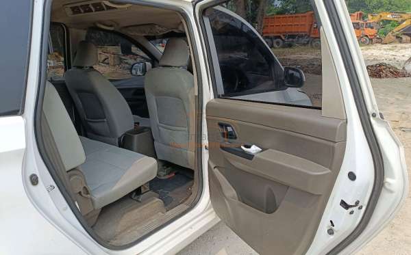 WULING CONFERO 1.5 DB MY (4X2)
