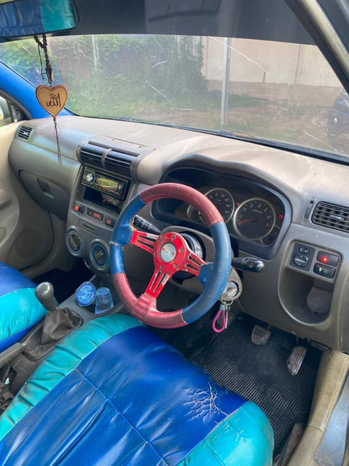 TOYOTA  AVANZA