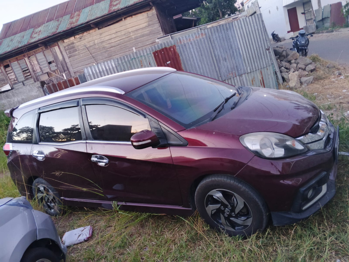 HONDA  MOBILIO  DD4 1.5 RS
