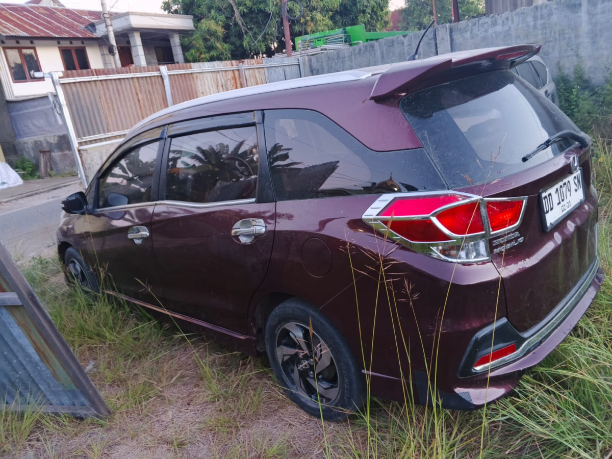 HONDA  MOBILIO  DD4 1.5 RS