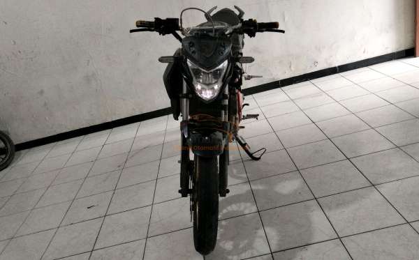 HONDA CBR 150 R