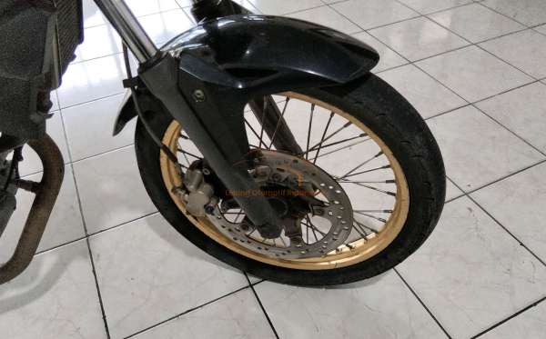 HONDA CBR 150 R