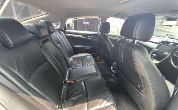 HONDA CIVIC 1.5 TC