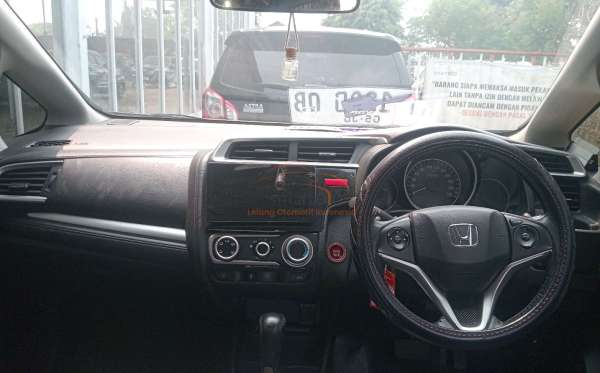HONDA JAZZ GK5 1.5 RS
