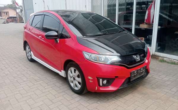 HONDA JAZZ GK5 1.5 RS