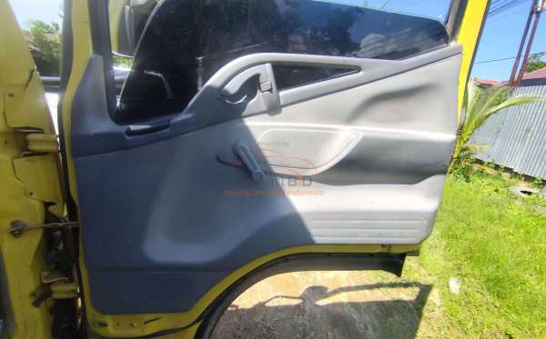 MITSUBISHI  FE 74 S