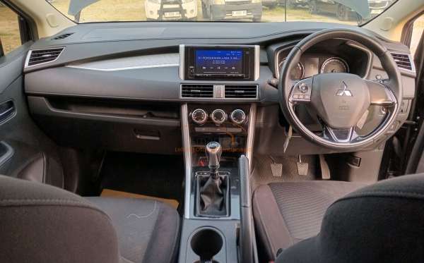 MITSUBISHI  XPANDER  SPORT